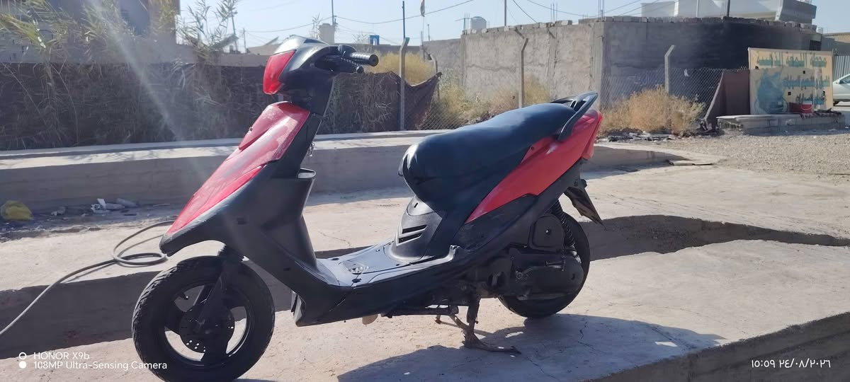 سلام عليكم دراجه ماكس عدله محرك ما مفتوح شغاله سلف هندر كامله من كلشي  مكفولة معدل شلعه السعر 350وبيها مجال 
***********بي واتساب
