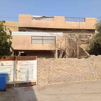 بيت للبيع • نزلة شاكر الوادي • ٢٠٠م