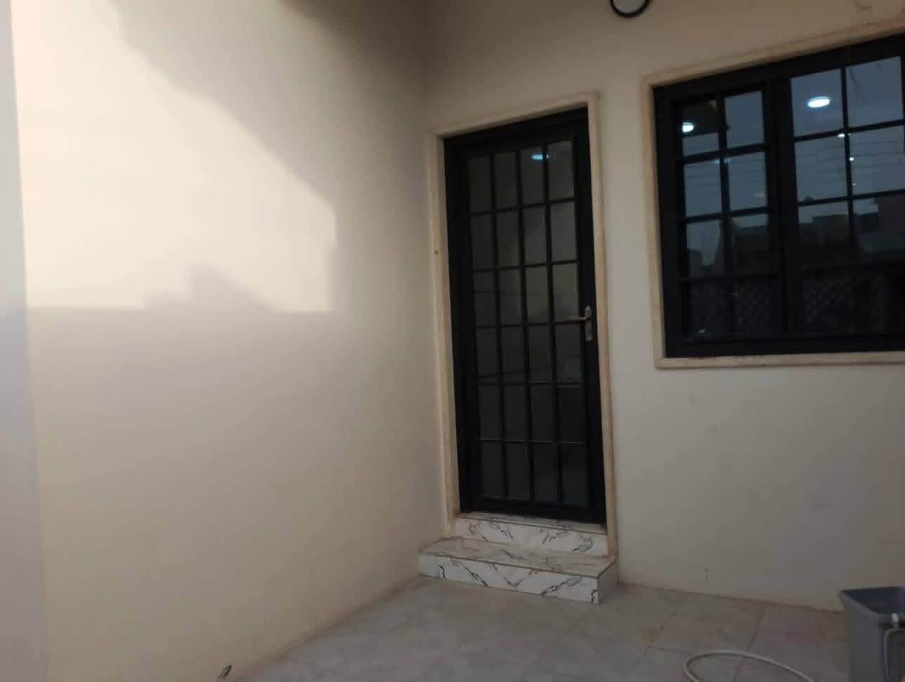 ﷽
للـبـيـع للـبـيـع للـبـيـع
💥بيع مستعجل وبسعر 80 وقابل للتفاوض...

دارسكني  قرار 25 بأسم الشرعي

الموقع حي السماح خلف بانزيخانة المشاعل
المربع الذهبي قريب جدا
من الشارع العام ع شارع 20م رصيف 6م

المساحة؛ 150م مربع واجهة 10م 
طابق واحد
يتكون من مطبخ _ استقبال _صالة 
 غرفة نوم عدد3 وصحيات.

للمزيد من الاستفسار 
الاتصال على الارقام التالية:⤵️
☎️***********
*********** 

او مراجعة مكتبنا
في حي السماح الاركان قرب جامع طه
