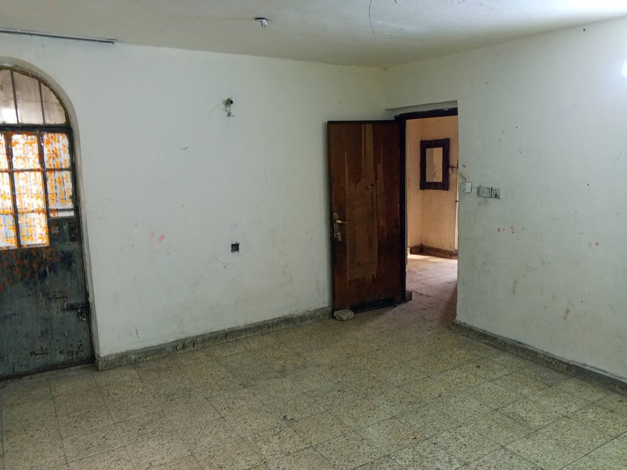 للايجار • دور ثاني • شارع الضغط