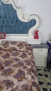 غرفة نوم • للبيع • قيم واخذ