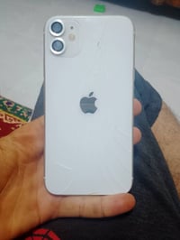 آيفون ١١ • ١٢٨ جيجا • بطارية ٧٦٪