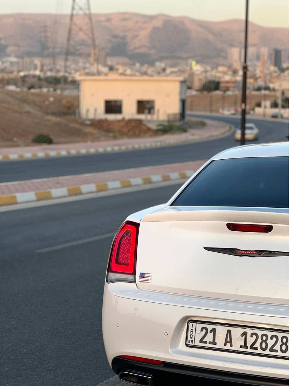 Chrysler 300 S  
[***********] 📞
‎کلایسلەر 300S   
فول فول مواصفات S
تەنها ١٠٠ هەزار مایل ڕۆشتووە
دەعامی بۆ دەعامی بێ بۆیاخ و بێ سارد 
تەنها  دەرگای سەکن گۆراوە بە بیلاد 
مەکینە 3,600 V6
بەصمە شەغال 
پانۆراما 
کوشن هیتەر
کوشن جلد 
لایت زینۆن و لید
گێڕی سوکان دوگمەی سپۆرت
 شاشە گەورە
کامێرای دواوە 
تایە و ویل ٢٠ تەبرید مەرکەزی
سەماعەcarplay  Alpine  
گێڕ و مەکینە بەشەرت  نەکراوەتەو
سەنەوی و ژینگە و هەزە تازەیە
٤ تایە و ویلی بیلادی لۆک 
تەحویل و غرامە بەشەرتە بەناوی خۆمانەوەیە
ناونیشان سلێمانی *********** السليمانية, العراق
