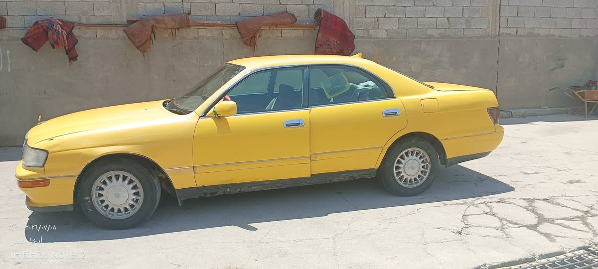 سلام عليكم بطه  للبيع مديل 2000رقم بصره الماني  راعيه موجود  تحويل  شوكت ما يعجبك  مكفوله من الكص ونقل ولاصوليات مكينه وكير جدد تخم تاير جديد حداديه جديده كهربيات كلها شقاله تبريد  منضومه كامله وكمبريسر  شرط بس بي ليك  كشنات ودشبول نضاف سيارة مال شقل خير من الله وسعرها مناسب كلش 22 وبيها مجال  الستفسار اتصل عل رقم *********** مكان سيارة بصرة مدينه بني منصور  غير متواجد عل نت خابرعل رقم وتدلل
