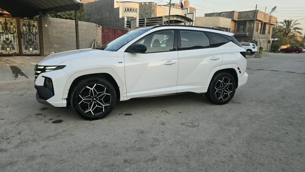 توسان ٢٠٢٣ فئة ان لاين رقم بابل
السياره غنيه عن التعريف فول مواصفات 
كشن جلد مطعم مخمل كهرباء وتدفأه
بصمه دخول ذكيه
بنوراما ٣ طكات
سايد بريك بصمه
شاشه كبيره
قطعتين تبريد
حادثها بنيد فقط 
السونار موجود 
.
مكاني حله 

للتواصل 
***********
***********
السعر ١٨٥ ورقه مجال بسيط حلة, بابل
