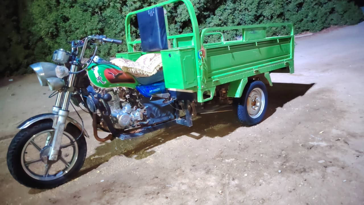 جمره مديل 22اوراق
بس لمكينه تعبانه مجفته
ستوته نضيفه
سعر 1/900
بيهة مجال قليل
***********
