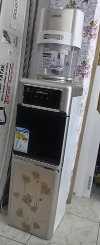 للبيع • واتساب فقط • صورة الغرض