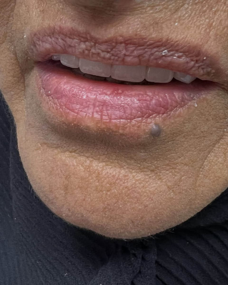 د. منذر حبيب • عيادة أسنان • الناصرية