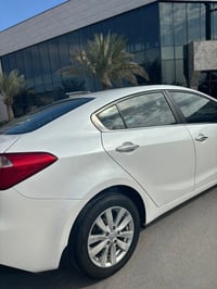 سيراتو ابيض • ٢٠١٤ • ١٦٠٠