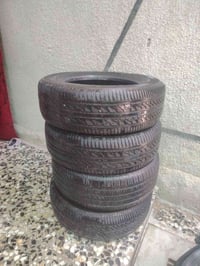 تخم تاير مستعمل نظيف نقشه عاليه للبيع ٣ تاير حجم 16.65.215 صيني سنه ال...