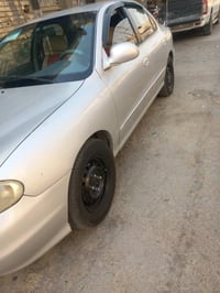 النترا • ٢٠٠٠ • ورقة