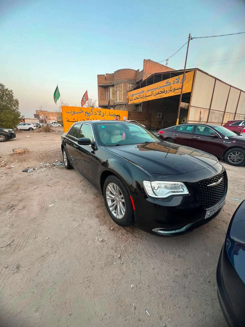 ياالله سلام عليكم سياره أوباما موديل 15مرمزه ٢٢ معاملتها كامله  وارد كندي 🇨🇦 مكفوله  من ضربه وصبغ وتبديل  بيها بس بارد بيبان جيها يمنه. فقط سياره مامشتغله خط جديد معناه كلمه رقم ذي قار رقم دولي  سعر ١٤٥ بيها مجال مكان سياره ناصريه @رقم هاتف ***********
