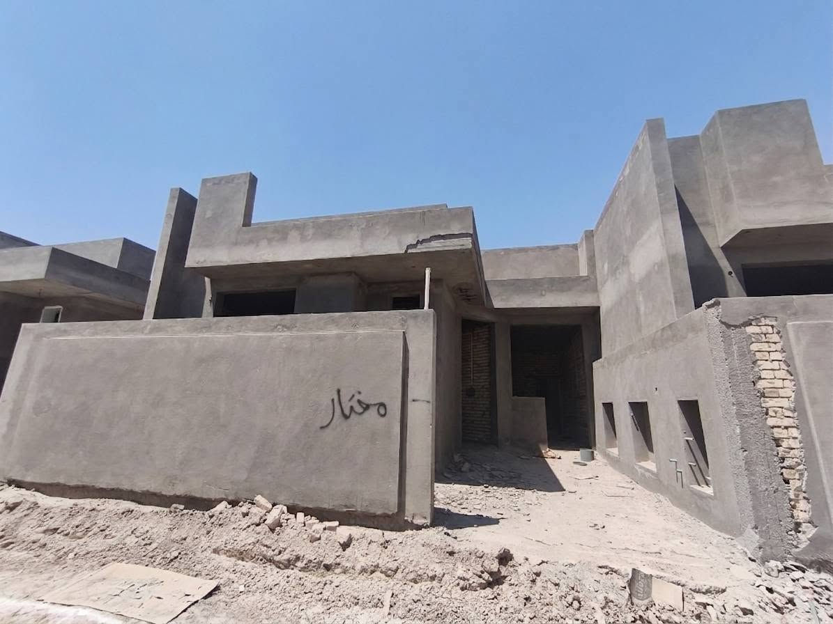 هيكل طابقين 200 متر في مجمع الحسين(ع) السكني.
غرف نوم عدد ٤ + استقبال + صالة + مطبخ + صحيات عدد ٣ + كراج .
للاستفسار الاتصال على الرقم *********** أو مراسلة الصفحة.
الى زبائننا الكرام من لديهم عقار للبيع او الايجار ( بيت ، قطعة، محل، اراضي زراعية) التواصل واتساب على الرقم أعلاه.
