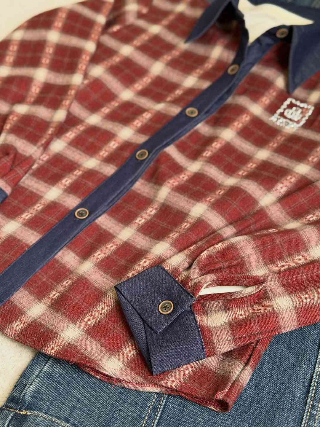 طقم • جوزي ماروني • كاروهات