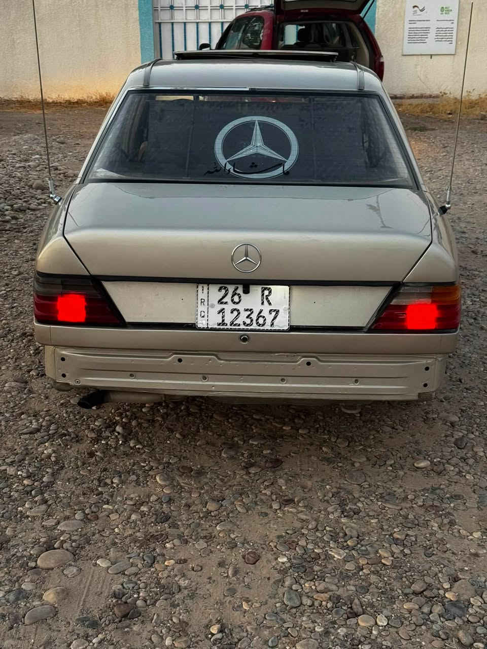 سلام عليكم 

للبيع مرسيدس بنز W124 دب موديل ١٩٨٨، 

(محدث )محولة إلى محرك VVT-i 2.5 السيارة باسمي والسنوية إلى 2031،السيارة بحالة ممتازة وجاهزة ١٠٠٪، لا تنقيص ولا تبخير،(+شلعة+معدل )

مجهزة بنظام فرامل ABS، اللون الخارجي شمباني، داخلية السيارة كريمي ، والإطارات جديدة. سيارة جاهزة
.
السعر $53 ورقه
  قابل للتفاوض. للتواصل (***********)وتساب أو على الرصيد 
‏❤️
