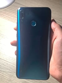 للبيع  Huawei y9  جهاز مستعمل ونضيف  كلشي شغال بيه الذاكرة 128 بصمة اص...