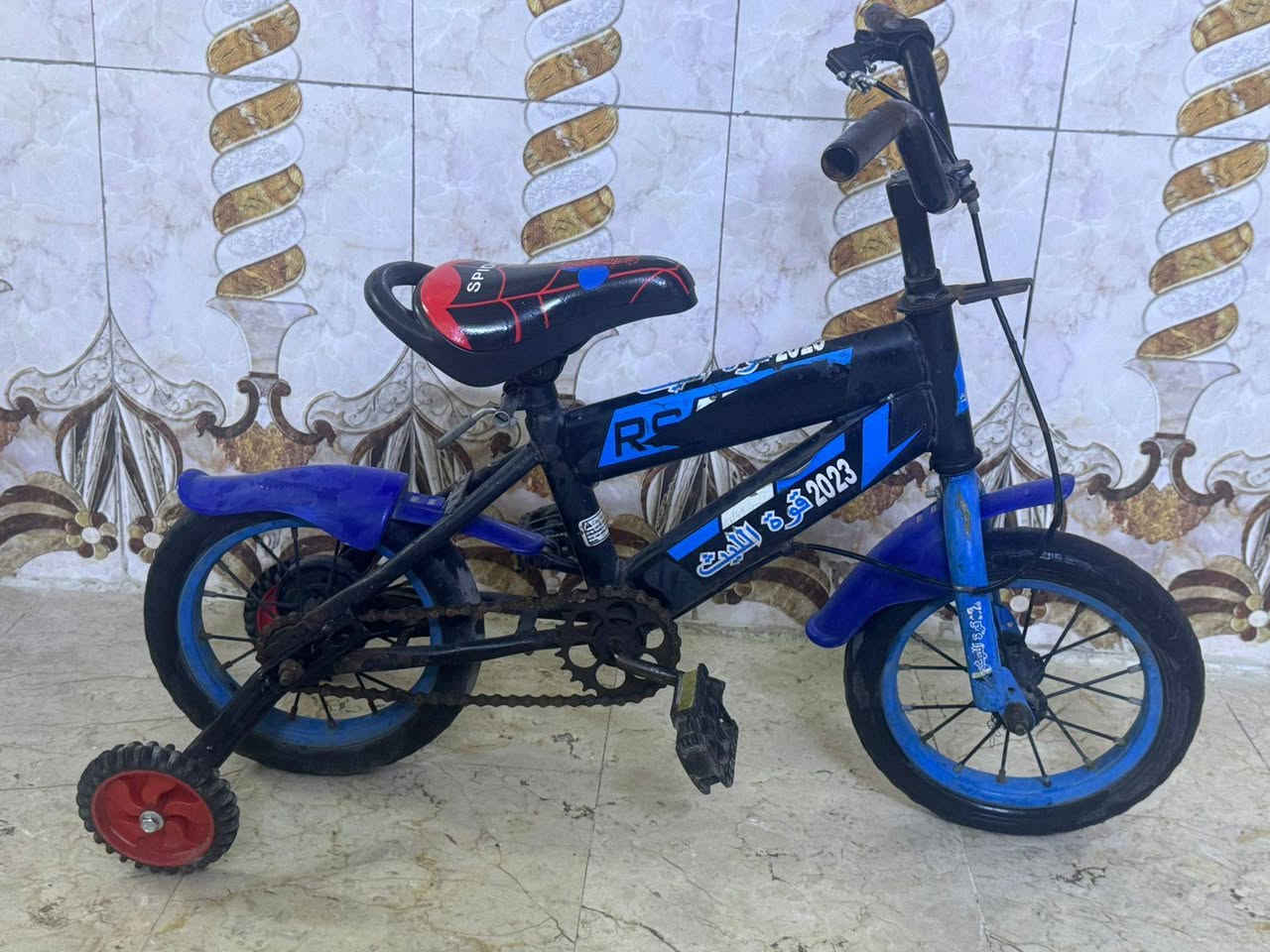 للبيع باسكلات 3اطفال حجم 12نضيفات ب30 الواحد وبيهن مجال المكان بغداد للجديده شارع المسبح رقم ***********بي واتساب
