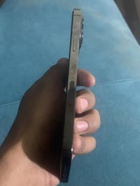 آيفون ١٣ • بطارية ٨٠٪ • كاميرا مبدلة