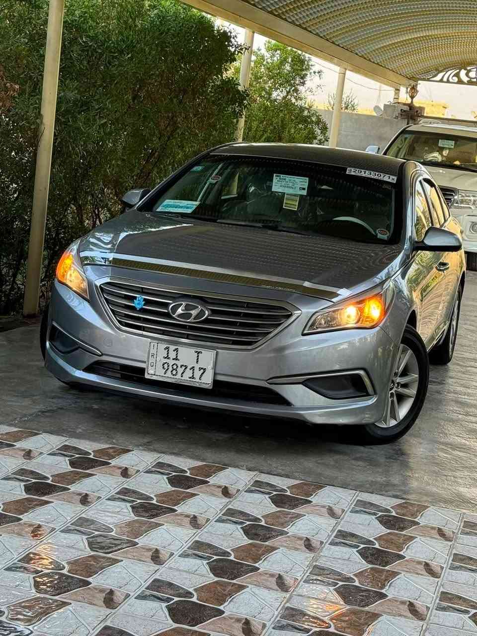 السلام عليكم
اليريد الجديد هاذا الجديد

ماكو هيج اسعار
سياره بلكارتون 

سياره جديده جديده
بيها كشر و.دواخل. شرط زيرو شرط
ارضيات الشركه بيها بعدهن.... 
. .شاصي لغد كفاله 
حادث الجاملغ  وحافه البنيد 

بدون ايرباك كفاله 

سوناتا 2016 ..
امريكي...
رقم بغداد ،،، بسمي.
هزه جديده 11.....
  
ماشيه. 98  حقيقي 🖐️..

 
كتب كتلوكات الشركه مامفتوحات 
شاشه جبيره.. 
.. سماعات انفنتي ...... 
تحكم ستيرن...
ثلاث انضمه قياده.
 بلاد... دواخل كلها بلاد بلاد 
كامره خلفيه .... 
ويل لمتدد.. تخم تاير جديد صار اسبوعين شاده 
داخل لونين...
بلوتوث مكان شحن...... .. 
  .... 
محرك 2400   ...
كير ومكينه بلكارتون صدر خلفي وامامي جديد

تخم تاير...
ويل بلادي ...

مانقصها لو برغي نضافه 1ع1
السيارة جديدة شكد متتوقع

السعر.      ((115))
 بيها مجال للشراي 

***********...

***********...
رجاء الموشراي لايضل ينطي اسعار بكيفه
السيارة بالحقيقه احله من الصور بأكثر 🧿
