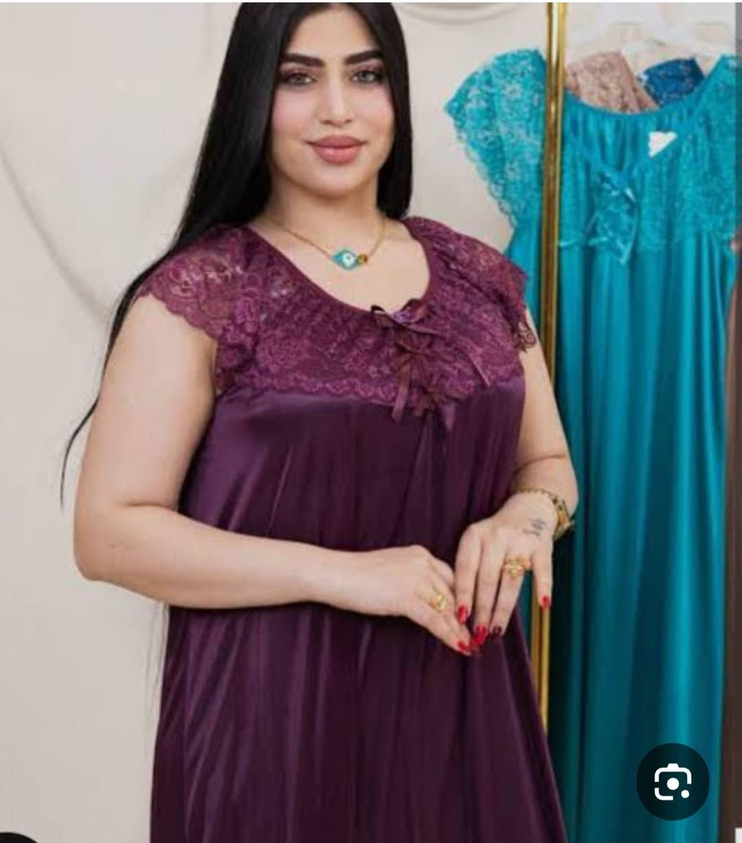 الاحمر والاسود والبنشلحه نوم زبده القياس فري سايس السعر ٧٠٠٠ يوجد خدمة توصيل لجميع البلوكات الف متوفر لون بنفسجي والاسود والتركوازي والاحمر والبيجي

نص مكتوب في الصور:
- شرکت فرق کوئین