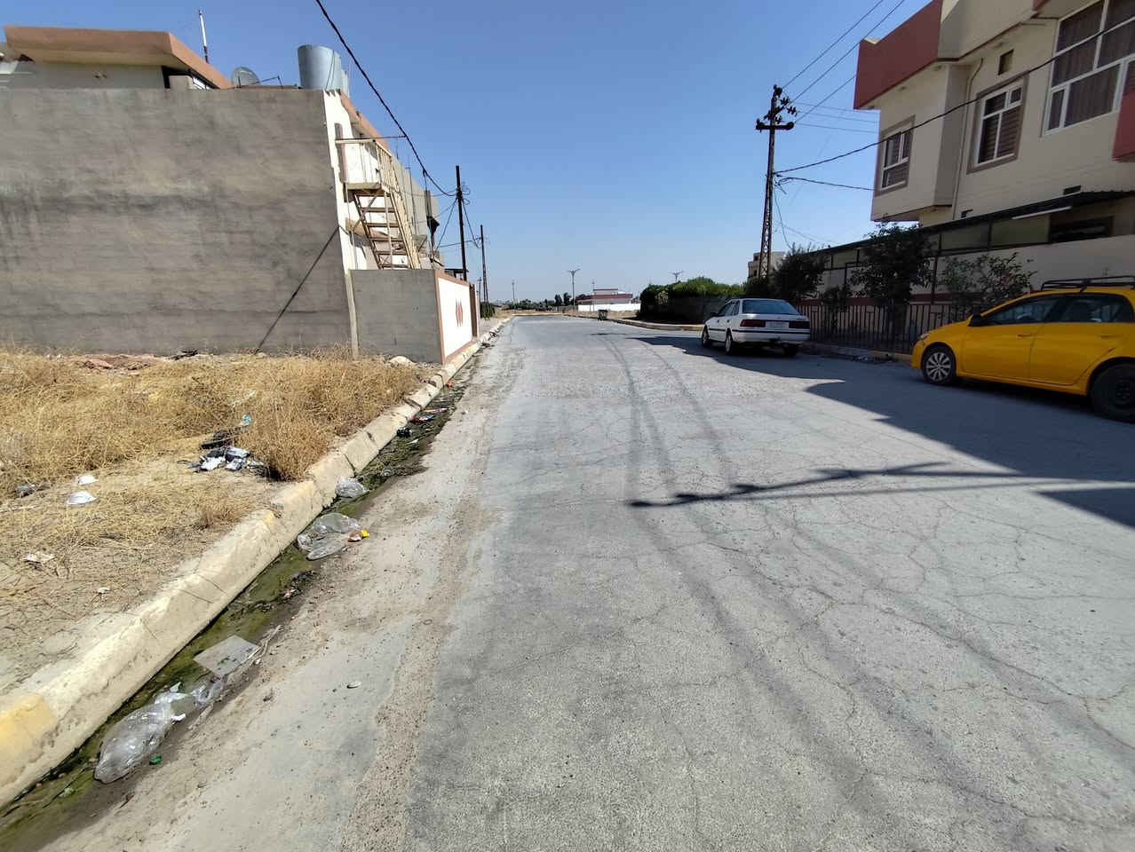 قطعه ارض طابو صرف ركن واجهتين مساحه 100متر 10في 10
صايره على شارع عريض عشرين موقع حي الاسرى قرب مسجد قباء 
القطعه بسم شخص واحد 
السعر 73 مع المجال 
للاستفسار الاتصال على ***********
او مراجعه مكتب القاسمي للعقارفرع2 عنوان المكتب حي العسكري قرب جامع المعراج
