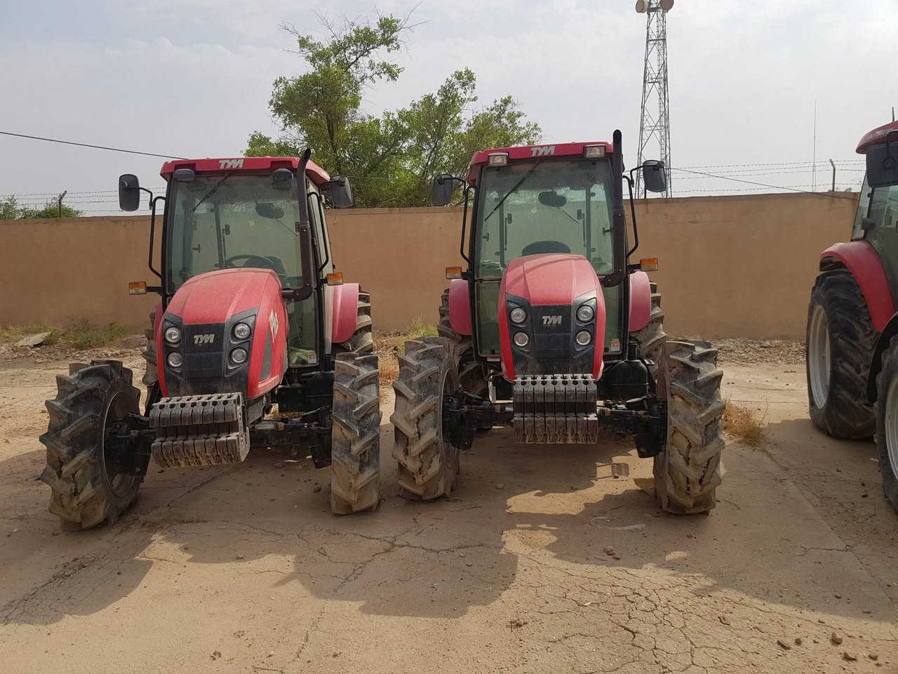 ساحبات • T903 CAB • T723 CAB