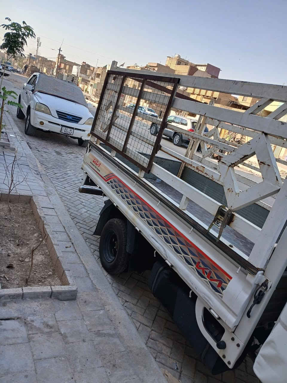 السلام عليكم كيه موديل ١٨
مكانه مدينه الصدر 
***********
