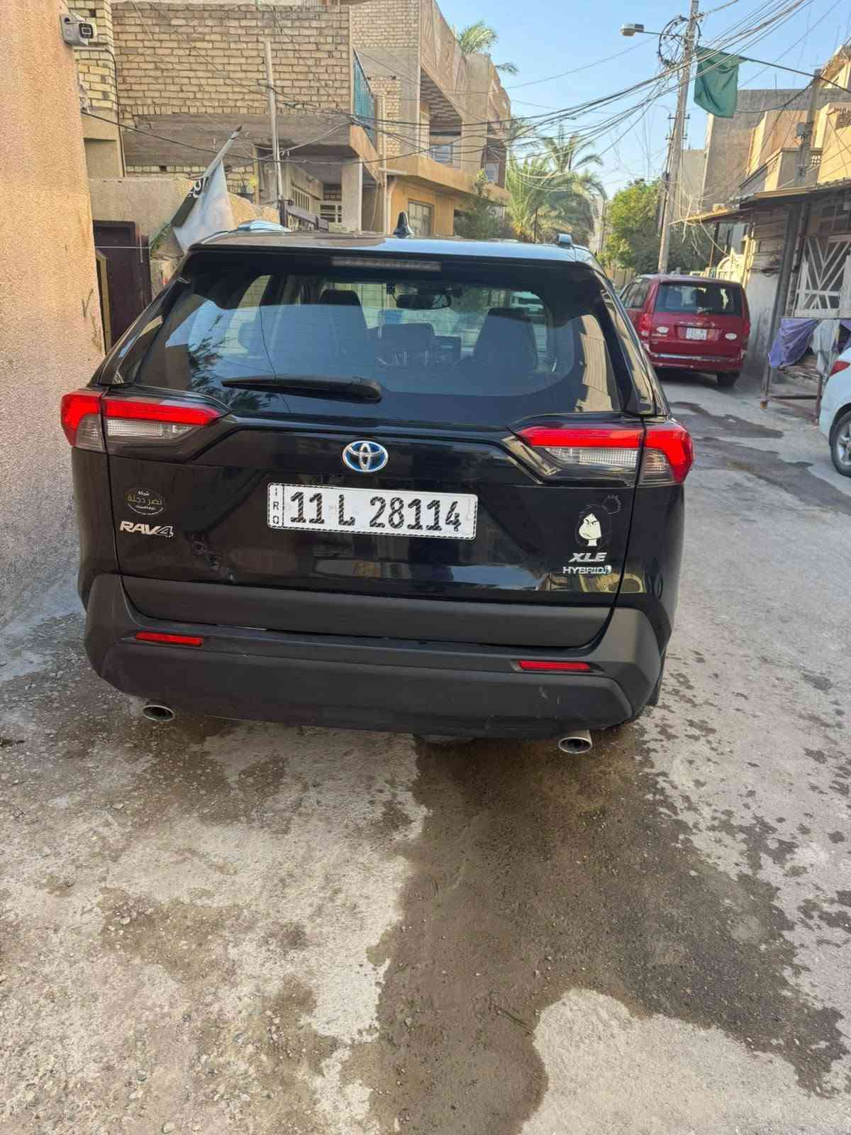 للبيع تويوتا رافور هايبرد 2023
TOYOTA RAV4 XSE Hybrid 
السعر ١٩٠
✅️ موديل 2023
✅ وارد أمريكي
✅ أعلى فئة XSE مواصفات 1/1
✅️ ممشى 25 ميل
المواصفات
▪️الون اسود ميتنايك
▪️ محرك 4 سلندر سعة 2.5 لتر هايبرد 
▪️بقوة إجمالية 219 حصان.
▪️ نظام دفع رباعي إلكتروني AWD.
▪️ ويل قياس 18 
▪️ إضاءة LED أمامية وخلفية كاملة.
▪️ مصابيح نهارية LED.
▪️ شبك أمامي وتصميم رياضي خاص بفئة XSE.
▪️ مقاعد جلد SofTex رياضية 
▪️ مقاعد أمامية مبردة ومدفأة.
▪️ مقاعد امامية كهربائية.
▪️خاصية الميمري لحفظ الوضعية.
▪️  فتحه سقف
▪️ دخول ذكي لجميع الأبواب.
▪️ عدادات رقمية حديثة.
▪️ كاميرا خلفية عالية الدقة.
▪️ باب خلفي كهربائي.
▪️ مثبت سرعة راداري ذكي.
▪️ نظام المحافظة على المسار.
▪️ نظام التحذير من التصادم الأمامي مع الكبح التلقائي.
▪️ مراقبة النقطة العمياء.

السيارة حادثها جاملغ وبنيد وشويه من الباب صبغ موضح بالمنشور  تعديل وصبغ بدون تبديل 

للتفاصيل اكثر اتصل 

رقم  : ***********
