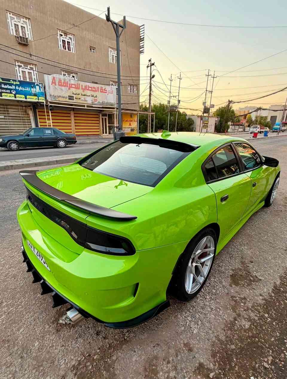 دوج جارجر موديل 2023 اصل
لون تفاحي مميز  
تو ويل رقم بغداد باسمي 
مكينه 6 سلندر 3600
السياره كلش نضيفة وماشيه 42 الف
واي نقص مابيها 
حادث السيارة جاملغ وبنيد 
السيارة اجت من امريكا دبل كود بالصبغ 
 مكان السيارة النجف 
السعر 205 وبيها مجال 
للاستفسار اتصل على الرقم او تراسلني وتساب 
***********
