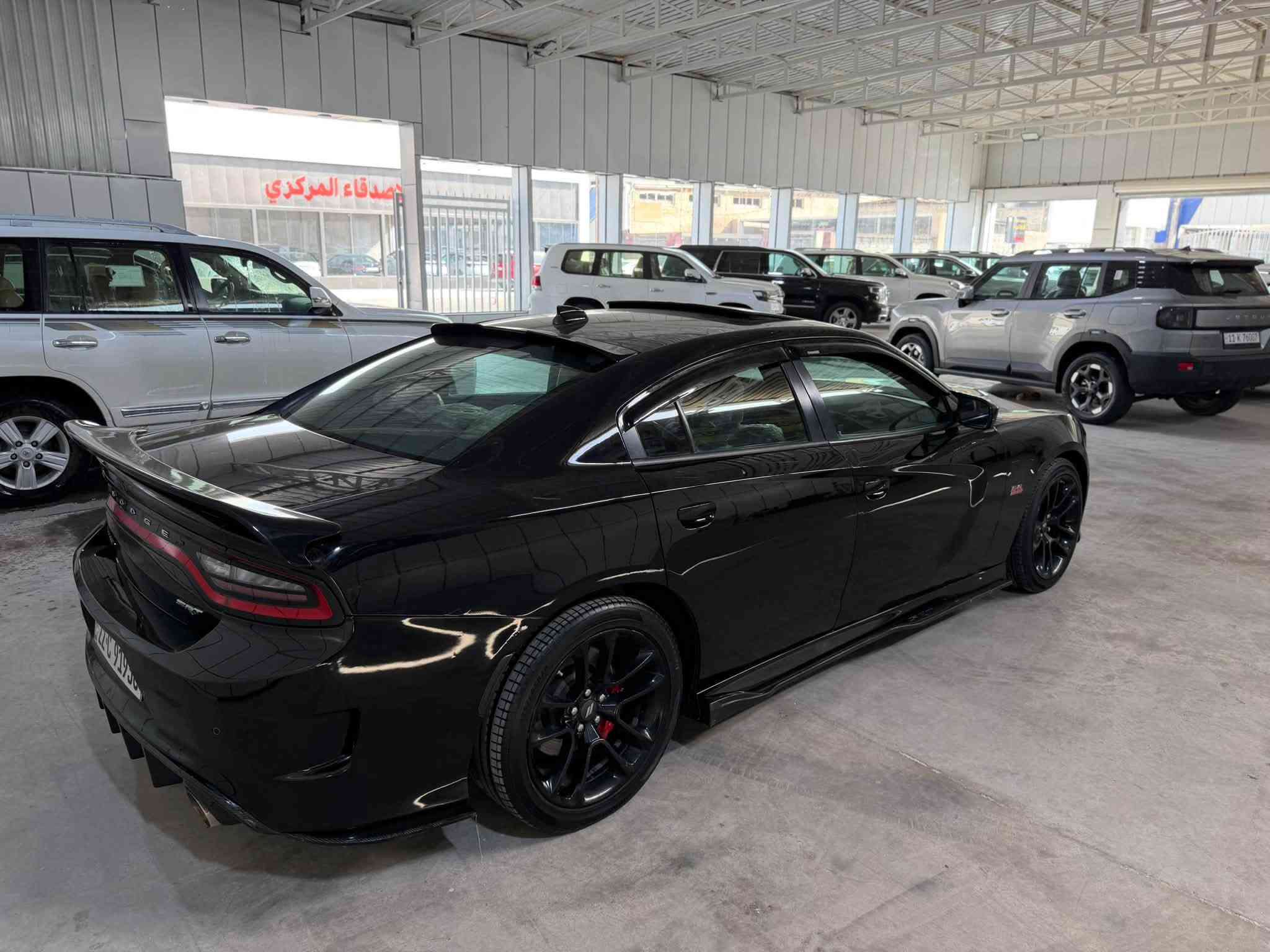 للبيع جارجر SRT  موديل  2021
السعر جداً مناسب 
كير مكينه كفاله 
محرك 8 سلندر  SRT 
السياره حلوه كلش ومصروف عليها هواي
مكان السياره بغداد 
للتواصل واتس او اتصال
***********
***********
