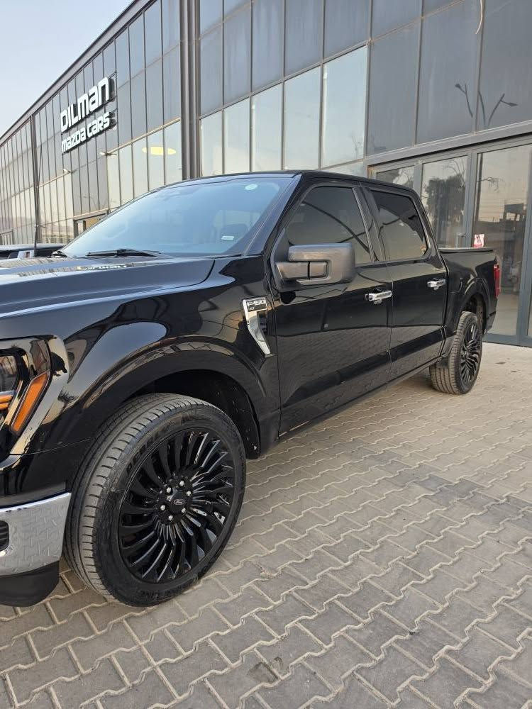 🔥 للبيع ||Ford F-150 xlt 2025 🔥
🚘 فورد xlt  2025  

✅ محرك 2.7 لتر EcoBoost تيربو

✅ قوة 325 حصان

✅ جير أوتوماتيك 10 سرعات

✅ كابينة SuperCrew (أربع أبواب)

✅ شاشة 12 إنش

✅ Apple CarPlay & Android Auto

✅ كاميرا خلفية

✅ مصابيح LED

✅ نظام Cruise Control

✅ دفع خلفي (RWD)

📍 الممشى: 6000كم

سيارة قوية، اقتصادية بالوقود، ومناسبة للاستخدام اليومي والسفر.

📞 للاستفسار ومعرفة السعر يرجى التواصل على الخاص أو

 الاتصال.*********** 
رقم شاصی   1FTEW3KPXSKE63335

سعر 263 
مکان سلیمانیە أربيل, العراق
