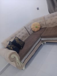 كورنر • 5مقاعد • يحتاج تنظيف