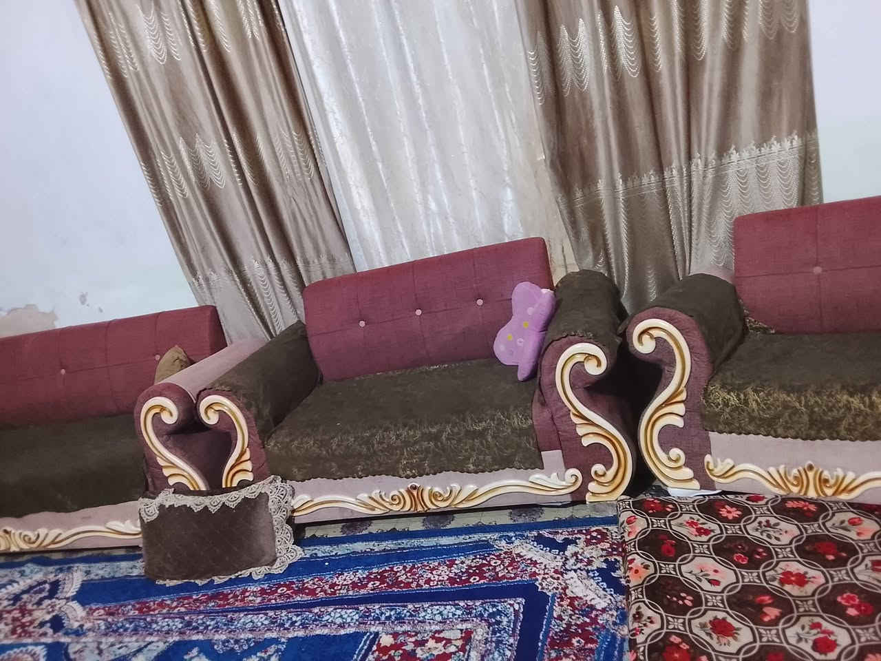 تخم للبيع السعر 160
***********

