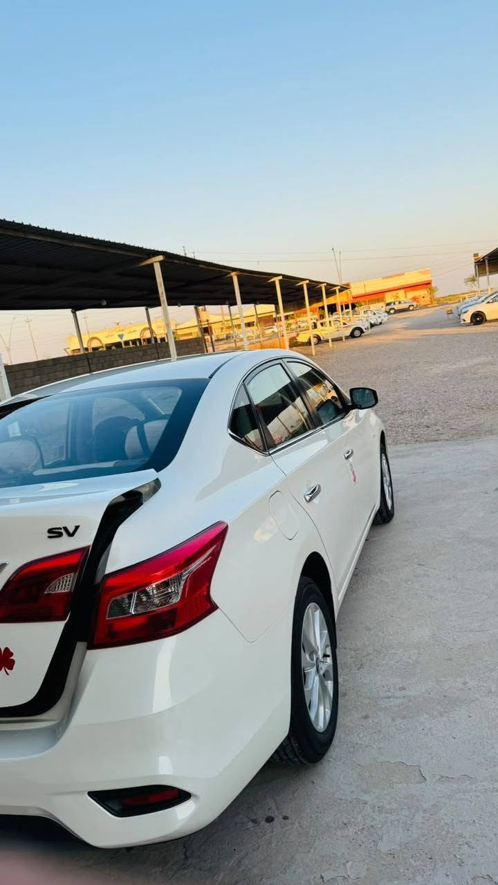 السلام عليكم
سنترا موديل ٢٠٢٥ السيارة كفالة عامة وكالة شركة السور ماشية ١٢ الف وكالة السور معروفة بمواصفاتها 
الدشبول نفخ 
شاشة لكزز
تحكم استيرن 
كشافات 
فتحة 
مكان السيارة ناحية جديدة الشط قرب الراشدية 
سعر السيارة ١٣٩ وبيهة مجال للاستفسار ***********
