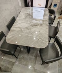 ميز سفرة • ٦ كراسي • نضيف