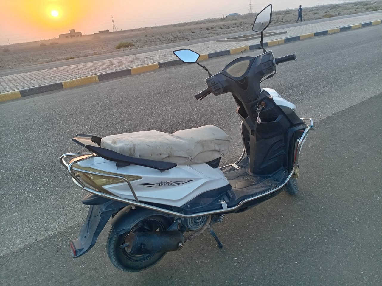 السلام عليكم دراجه جامبو للبيع موديل 23 خدميه واقتصاديه انضف من الصور مكاني بابل الطليعه السعر ٤٠٠ وبيها مجال اتصل وبيك خير وتدلل ***********
