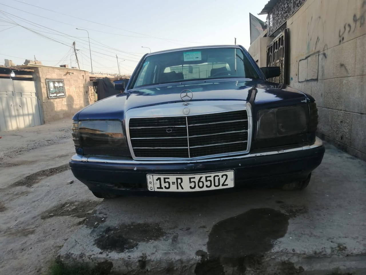 السلام عليكم للبيع مرسيدس جامبو موديل 1991 السياره كير ومكينه بطه 
3000 التبريد ثلج وكف بي فقط كلج مال كمبريسر  تخم تاير جديد باتري جديد السياره نقصها فقط الجوزه مال البك مكان سيارة بغداد سبع البور للتصال ‏‪***********‬‏ ‏‪***********‬‏ بغداد, العراق
