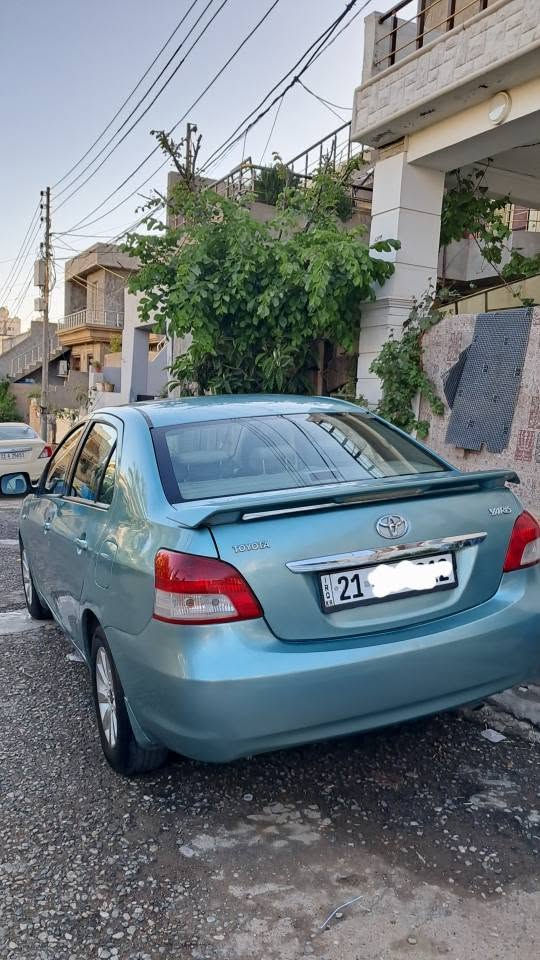 Yaris 2010
توێتا یارس مۆدێل 2010  خلیجی
سەیارەیەکی زۆر تازەو جوانە سەیارەکە ١٩١هەزار کیلۆمەتری هەقیقی ڕۆشتووە 
مواسەفات ناوزەرد چوار کەلە دەبڵ گێج ئاوێنە کارەبا دووسویچو کۆنترۆڵ تەبرید لە سەر سویچ 
سە نەوی تا ٢٠٢٨ تازەیە بەشەرتی تەحویلو غرامه
سەیارەکە کامل بۆیاخە لە بەر کاڵ بوونەوەهیچ پارچەیەکی نەگۆڕاوە بێ دەعم ...
نرخى 71 گەڵا
ژ.م *********** السليمانية, العراق
