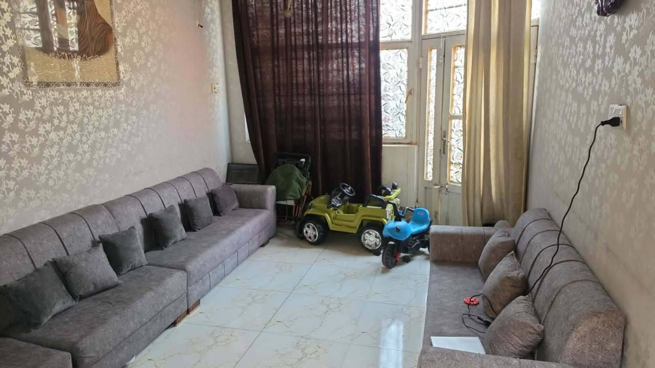 بيت للبيع المساحه 115 متر
غرفه صاله ستقبال مطبخ صحيات داخليه خارجيه 

الموقع طويريج شارع اربعين 

السعر 50 مع المجال 

الاستفسار اكثر مراجعت مكتب ابو ميار للعقار في حي الجمعيه قرب صالون الحنين

***********

***********
