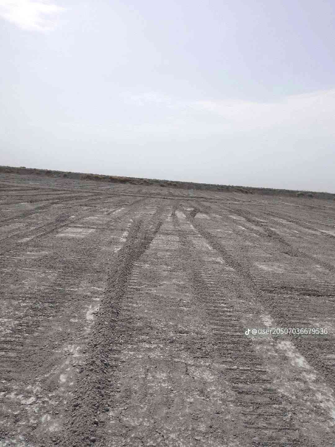 بلدوزر للايجار • جاهزه • واتساب