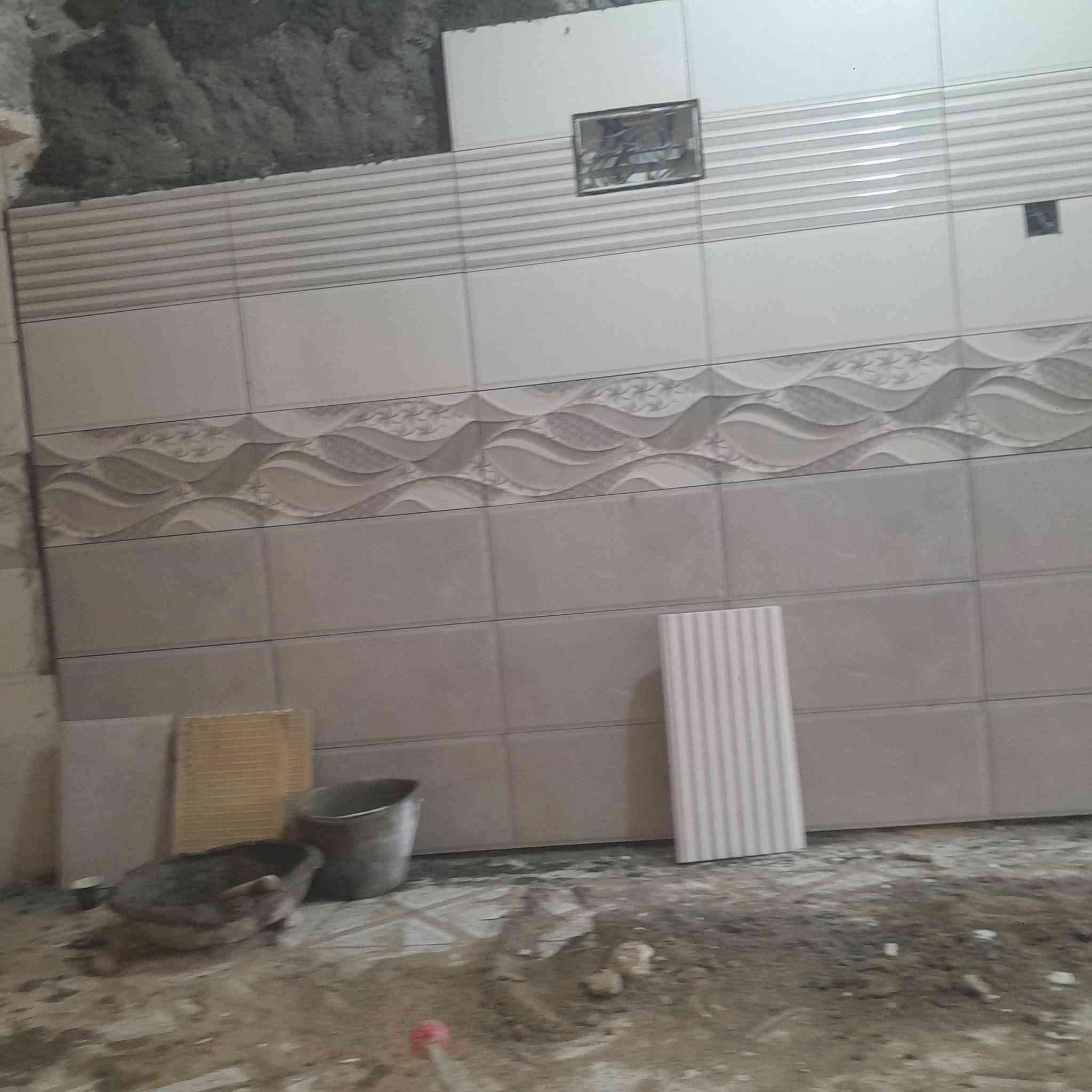 خلفه سيراميك وبورسلين وبايات مرمر موجود في بغداد ت*********** وتطكبيق حجر ميكانيكيومرمر
