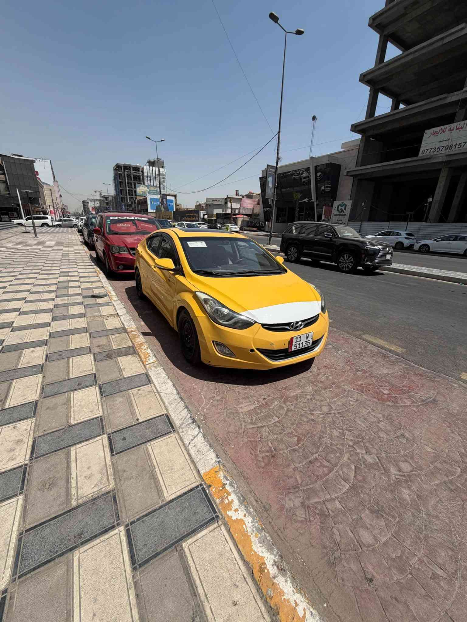 السلام عليكم
الانترا مديل ٢٠١٢ رقم بغداد باسمي 
السياره فول واحد على واحد 
السعر ٧٨ وبيها مجال 
العنوان بغداد 
رقم التلفون ***********
