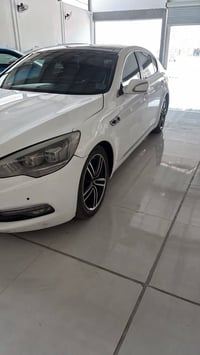 كيه كوريس البيع سياره بيه صبغ حزام وبيه ضربه خفيفه سياره حلوه وجاهزه س...