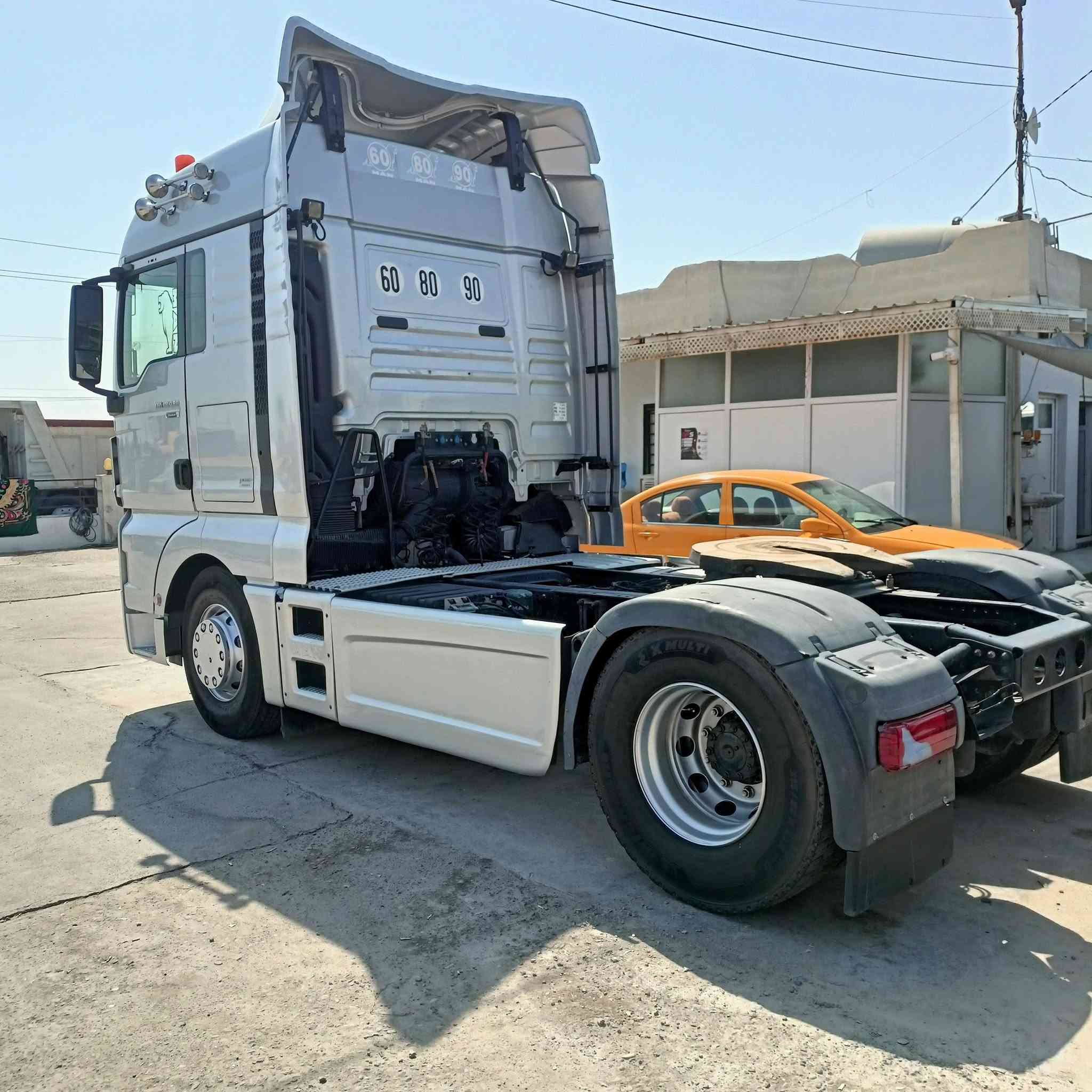 مان بريفان حجم 480 فول مواصفات كير مان رتايدر كامره حساس سبايدر هورن كفاله عامه من الصبغ ولشاصي كير محرك شرط رقم كاتي 
موديل 2017
سعر 230$
عنوان كركوك طريق المطار مقابل جسر حزيران 
معرض المتوكل 
***********
***********
***********
