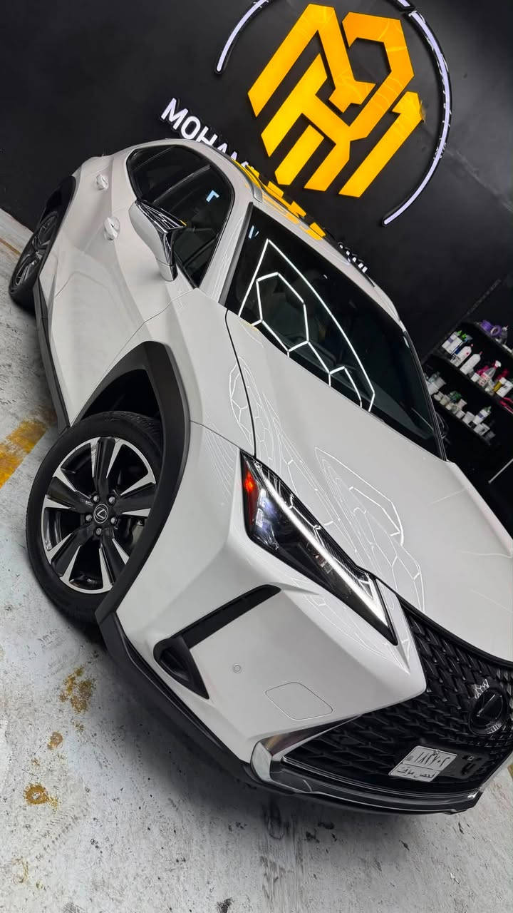 Lexus UX 250h 2024 Base
:

* المحرك: 2.0 لتر، 4 سلندر هايبرد.
* القوة الإجمالية: 181 حصان.
* ناقل الحركة: E-CVT.
* داخل مميز بل اللون الابيض 
*حادث خلفي بدون ايرباك سونار للسياره ⏫️
* مكان السيارة :- الانبار - الفلوجة 
* للاستفسار :- ***********-‭***********‬
* سعر السياره :- 18.900 وبي مجال للجاد بل شراء
