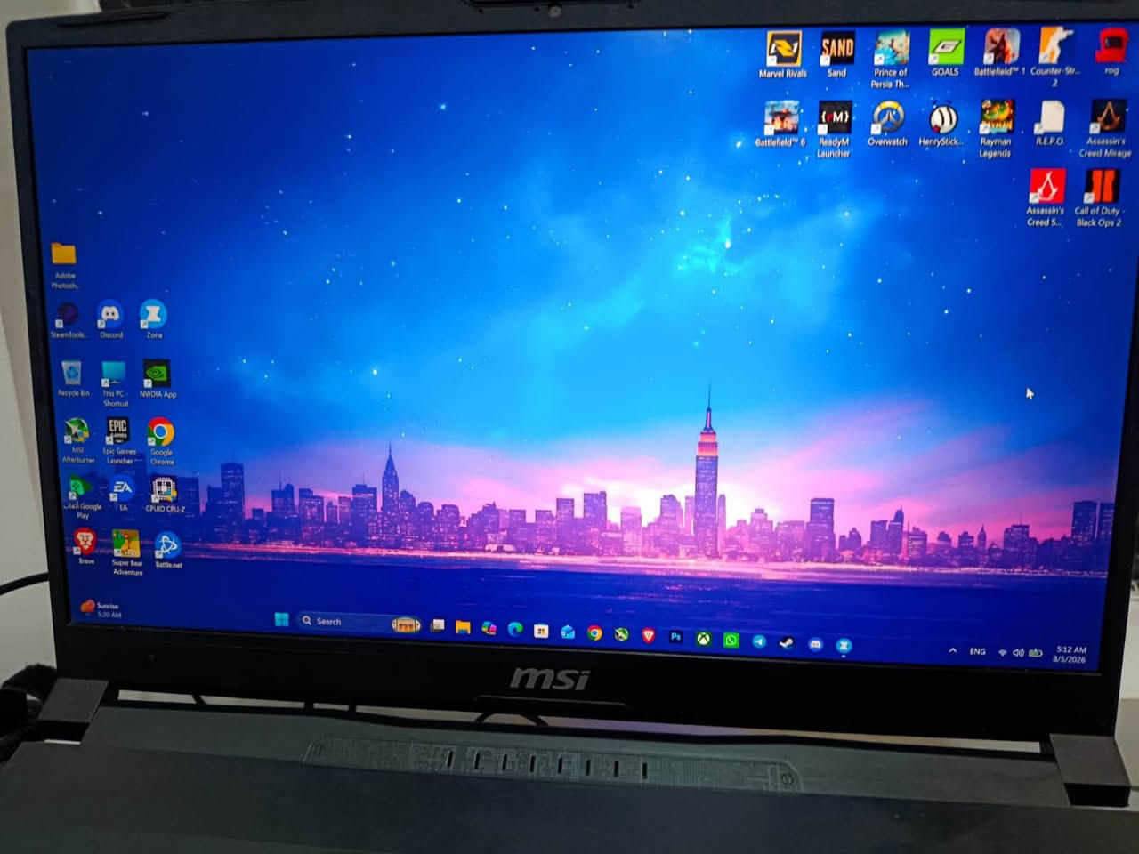 السلام عليكم
للبيع لابتوب MSI Katana 17 HX موديل B14WGK
 استخدام شخصي نظيف جدا
‎المواصفات: 
Cou: Intel Core i9-14900HX (24 نواة)
Gou: NVIDIA RTX 5070 8GB GDDR7
 Screen: 17.3 QHD 2560×1440 240Hz 
Ram: 32GB DDR5 (جانت 16 وطورتها بنفسي تتحمل لحد 64)
 Storage: 1TB NVMe PCIe Gen4 SSD 
Wi-Fi 6E

Bluetooth 5.3 

يجي وياه:
 الشاحنه الاصليه 240 واط
جنطه هديه
 و الكارتونه الاصليه
المكان: النجف كوفه
متواجد واتساب رقمي: 
***********
