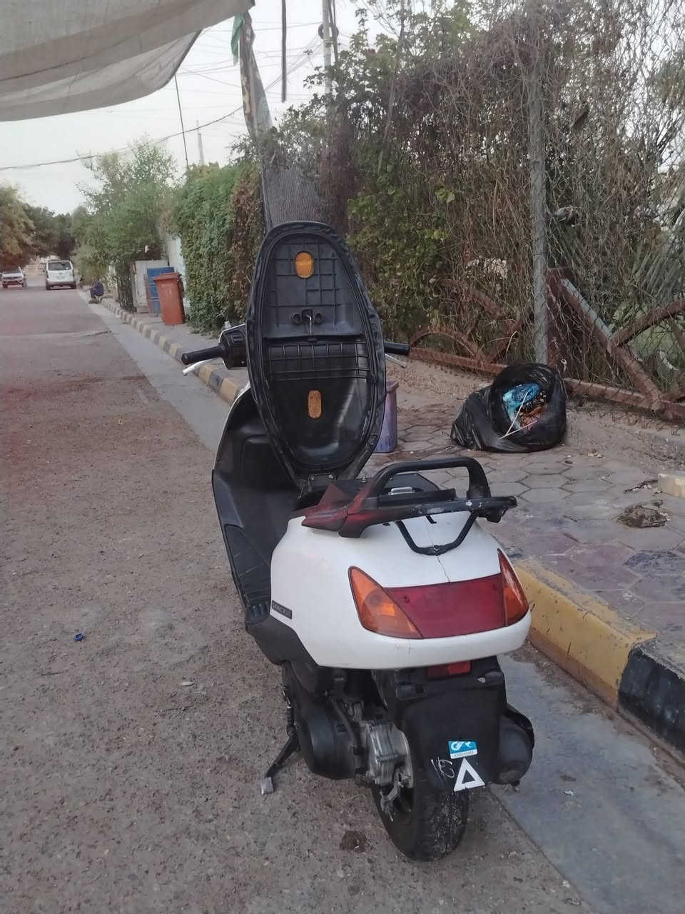 سلام عليكم اسبيسي ياباني مكفولة سعرها مليون و٥٠ وبيهة مجال خاص مغلق اتصل على رقم ***********
