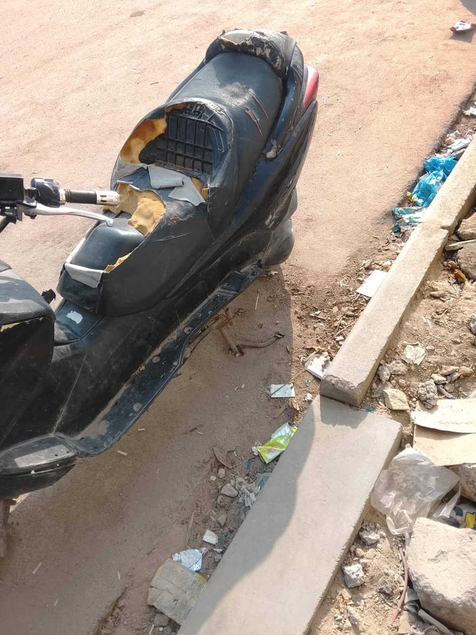 0/8 ابيع كوم حديد مكان ناصريه مركز  ***********
