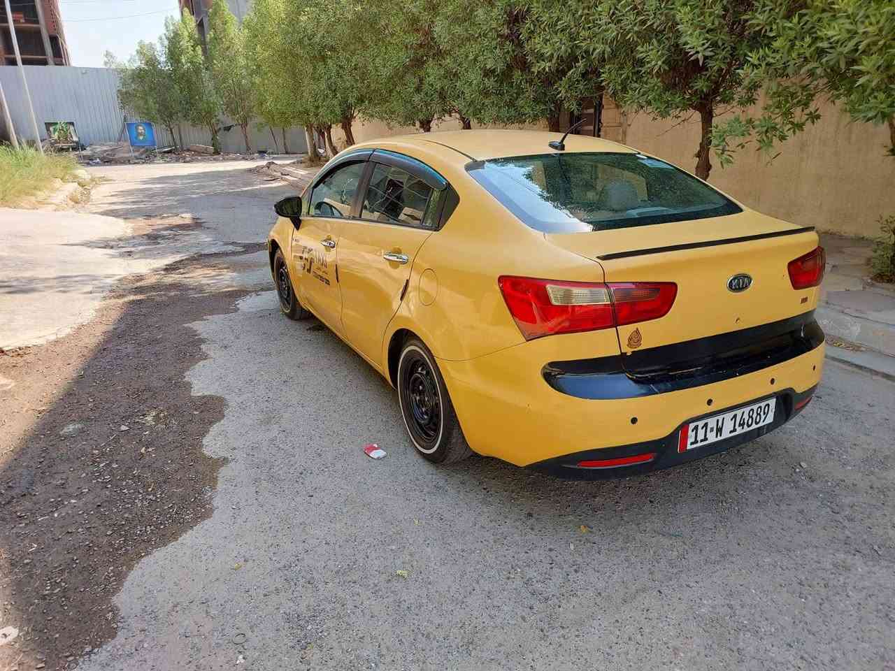 كيا ريو موديل 13 رقم بغداد انكليزي تحويل مباشر ثاني سياره شغاله وتمشي ابيع ع حادثه الاستفسار ع *********** مكان بغداد مشتل
