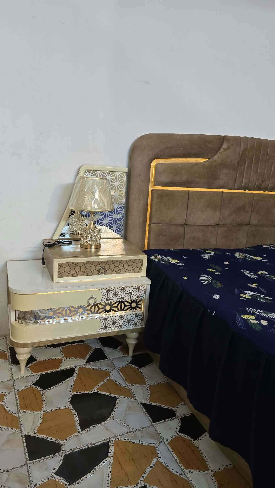 سلام عليكم غرفه تركيه نضيفه اخت جديده اناره كله شغاله خشب بلوك اصلي صبغ حراري كلش مرتبه عدد قطع 10 مكان بغداد شراي تصال على رقم
***********
 سلام عليكم غرفه تركيه نضيفه اخت جديده اناره كله شغاله خشب بلوك اصلي صبغ حراري كلش مرتبه عدد قطع 10 مكان بغداد شراي تصال على رقم

